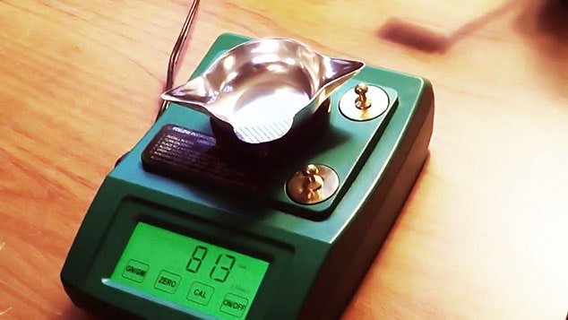 Usage of Reloading Scales